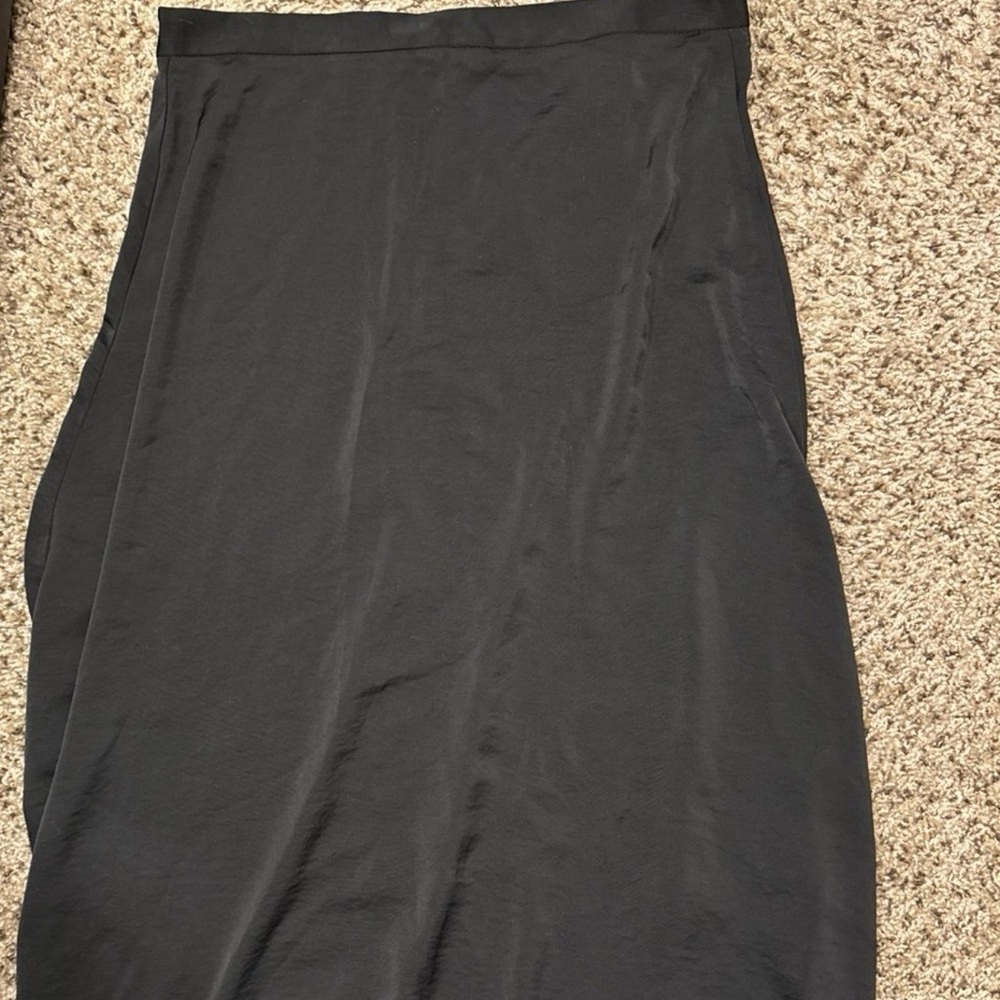 Black midi skirt